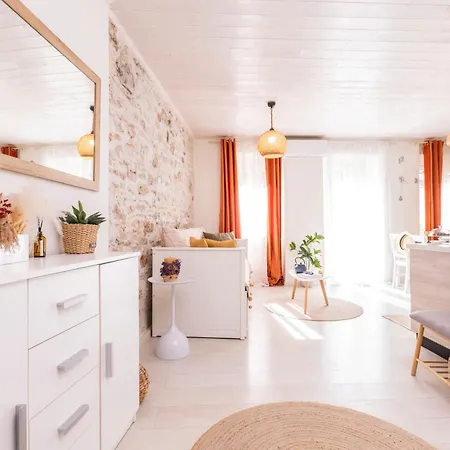 Historico Apartment, Corfu Old Town Apartment *